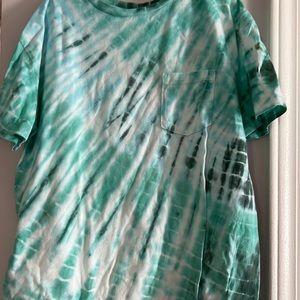 Used boys tie-dyed t-shirt